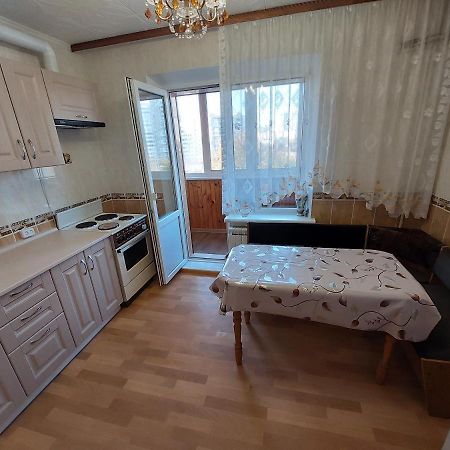 2К Апартаменты Ул.Ревуцкого 19/1 키예프 외부 사진