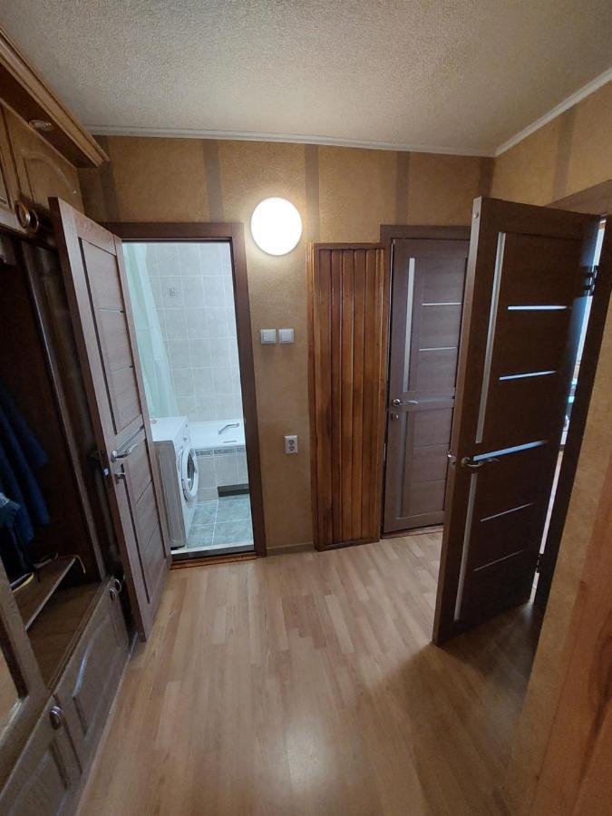 2К Апартаменты Ул.Ревуцкого 19/1 키예프 외부 사진